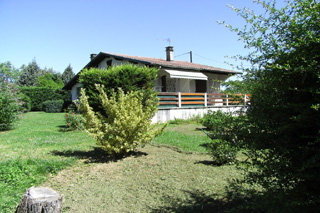 Maison avec terrain de 6200m  proximit de  lIsle en Dodon