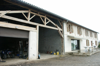 Maison avec 5000m2 de terrain  proximit de  Boulogne Sur Gesse