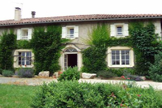 Maison avec terrain de 2ha  proximit de lIsle En Dodon